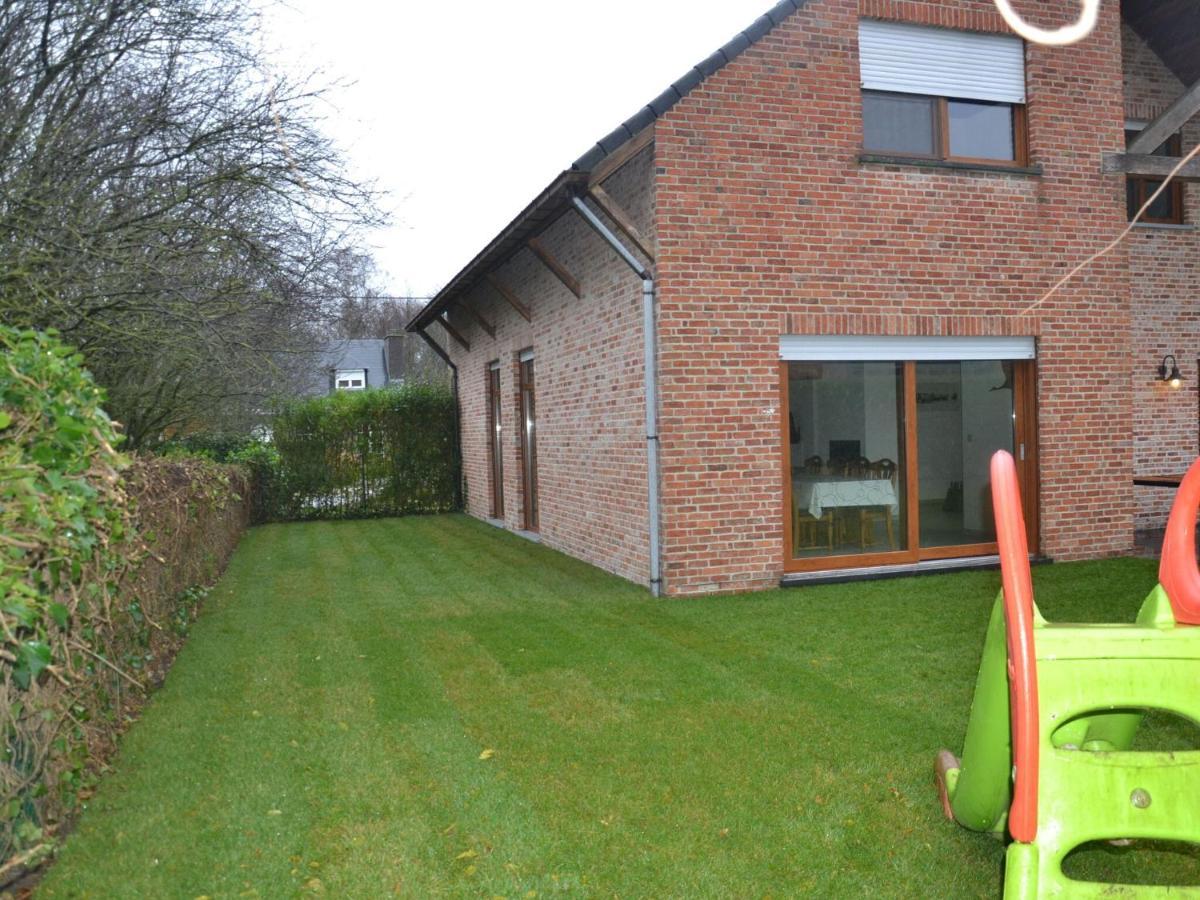 Welcoming Villa In Puivelde With Terrace Garden Barbeque ภายนอก รูปภาพ